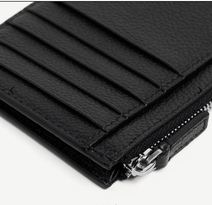 Pochette zippée FRAINEZI – Cuir noir texturé